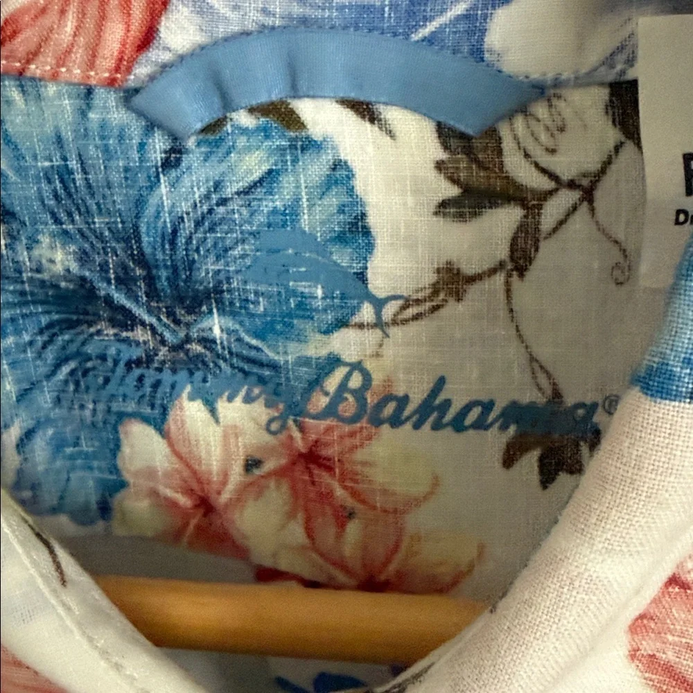 Tommy Bahama shirt blouse EUC - Picture 2 of 4